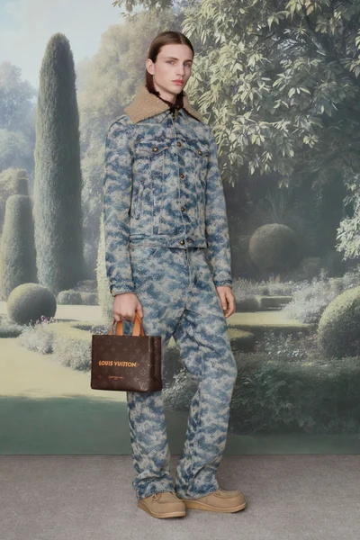Look 32